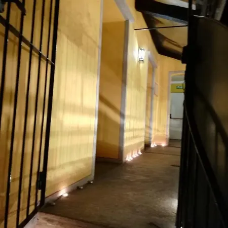 Πανσιόν Maison Manu *